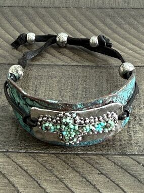 Rustic Western-Style Cuff Bracelet Cross Design